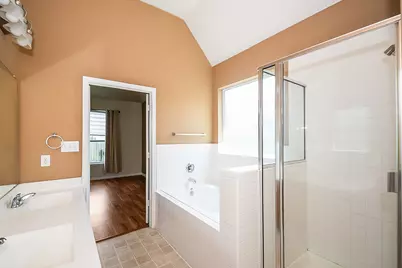 1818 Sonoma Breeze Drive, Houston, TX 77049 - Photo 17
