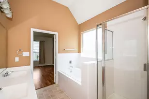 1818 Sonoma Breeze Dr, Houston, TX 77049 - Photo 17