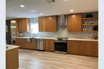 18210 Barbuda Lane, Nassau Bay, TX 77058 - Photo 9