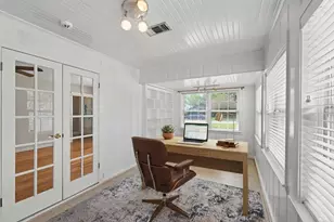 4102 Portsmouth Ave, Houston, TX 77027 - Photo 9