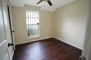 11075 Spottswood Dr, Houston, TX 77016 - Photo 3