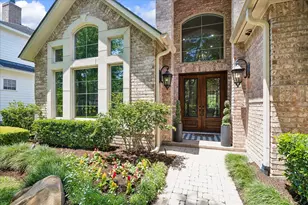 95 W Ambassador Bend, The Woodlands, TX 77382 - Photo 3