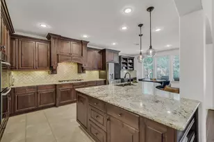 17607 Sycamore Shoals Ln, Humble, TX 77346 - Photo 9