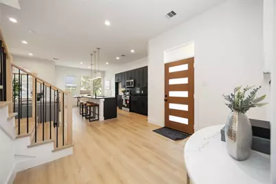 3323 Rogers St, Houston, TX 77022 - Photo 3