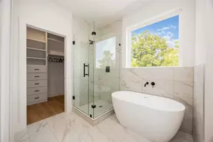 3323 Rogers St, Houston, TX 77022 - Photo 19