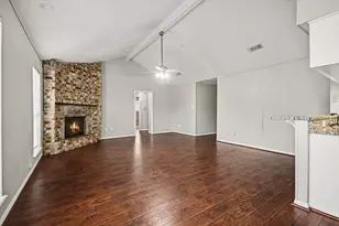 15727 Blackhawk Blvd, Friendswood, TX 77546 - Photo 9