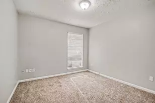 15727 Blackhawk Blvd, Friendswood, TX 77546 - Photo 17