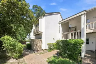 2100 Tanglewilde St, Houston, TX 77063 - Photo 15