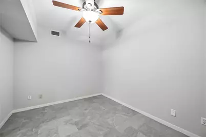 2100 Tanglewilde Street #631, Houston, TX 77063 - Photo 9