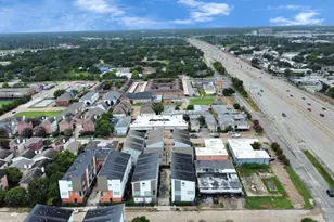 9614 Riddlewood Ln, Houston, TX 77025 - Photo 39