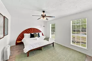 27209 Wells Ln, Conroe, TX 77385 - Photo 9