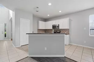 422 Abbey, League City, TX 77573 - Photo 9