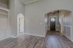 8360 Chappell Hill Dr, Beaumont, TX 77713 - Photo 9