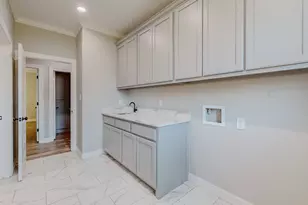 8360 Chappell Hill Dr, Beaumont, TX 77713 - Photo 23