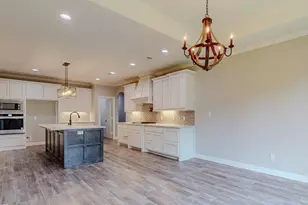 8360 Chappell Hill Dr, Beaumont, TX 77713 - Photo 19