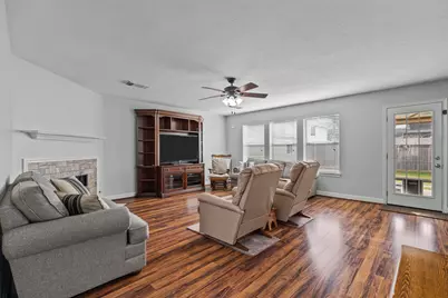 5006 Lockhart Drive, Pearland, TX 77584 - Photo 7