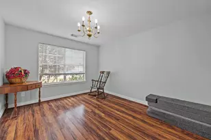 5006 Lockhart Dr, Pearland, TX 77584 - Photo 5