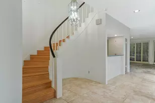 201 Vanderpool Ln, Houston, TX 77024 - Photo 23