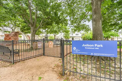 4260 Dartmouth Avenue, West University Place, TX 77005 - Photo 3