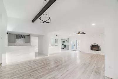 2210 Stillmeadow Drive, Missouri City, TX 77489 - Photo 7