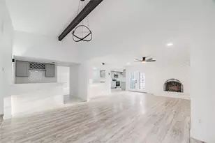 2210 Stillmeadow Dr, Missouri City, TX 77489 - Photo 7