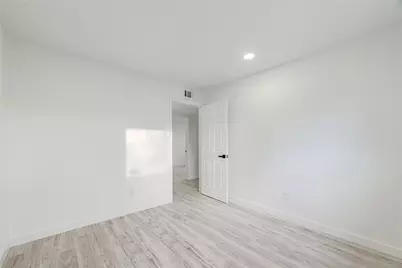 2210 Stillmeadow Drive, Missouri City, TX 77489 - Photo 13