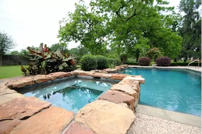 33218 W Forest Court, Fulshear, TX 77441 - Photo 3