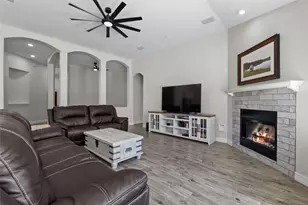 2201 Lilyglen Ct, League City, TX 77573 - Photo 15