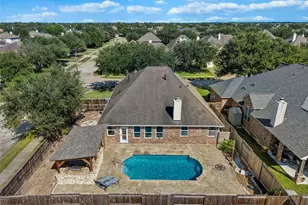2201 Lilyglen Ct Ct, League City, TX 77573 - Photo 1