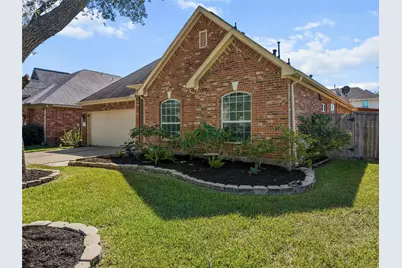 2201 Lilyglen Court Court, League City, TX 77573 - Photo 11