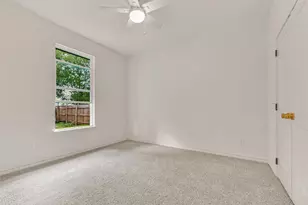 1800 Brookhaven St, Bryan, TX 77803 - Photo 17