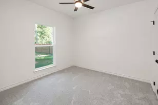 1800 Brookhaven St, Bryan, TX 77803 - Photo 15