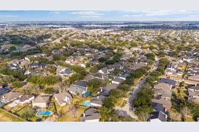 2135 Emerald Cove Drive, League City, TX 77573 - Photo 49