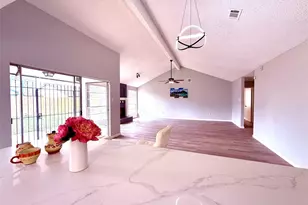 12071 Plumbrook Dr, Houston, TX 77099 - Photo 15