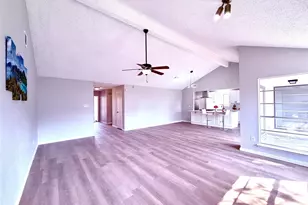 12071 Plumbrook Dr, Houston, TX 77099 - Photo 5