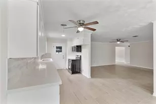 1916 Baywood Dr, Bay City, TX 77414 - Photo 25