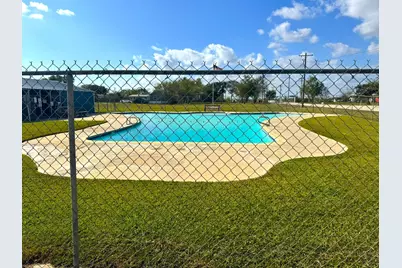 1531 Springwood N N, Palacios, TX 77465 - Photo 5