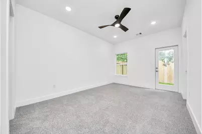 5306 Eastland Street, Houston, TX 77028 - Photo 33