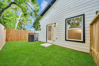 5306 Eastland Street, Houston, TX 77028 - Photo 41