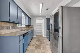 6719 Trigate Dr, Houston, TX 77489 - Photo 11