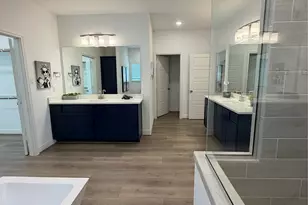 8933 Grovner Pl, Houston, TX 77055 - Photo 11