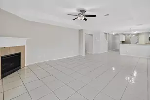 639 Regal Hollow Ln, Houston, TX 77073 - Photo 9