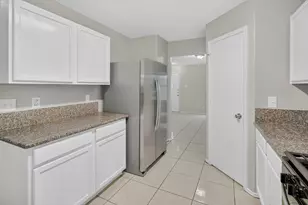 639 Regal Hollow Ln, Houston, TX 77073 - Photo 5