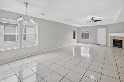 639 Regal Hollow Lane, Houston, TX 77073 - Photo 7