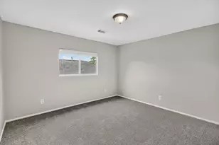 639 Regal Hollow Ln, Houston, TX 77073 - Photo 19
