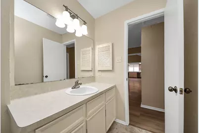 14219 Swanfield Dr, Houston, TX 77083 - Photo 29