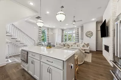 1840 Sul Ross Street #C, Houston, TX 77098 - Photo 9