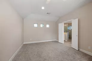 5951 S Loop E, Houston, TX 77033 - Photo 35
