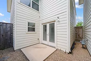 5951 S Loop E, Houston, TX 77033 - Photo 5