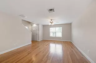 5951 S Loop E, Houston, TX 77033 - Photo 9